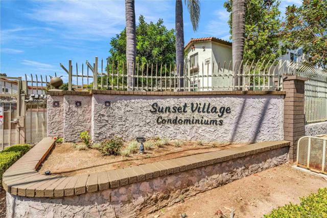 3566 Sunset Ln, San Diego CA: https://media.crmls.org/mediaz/b9730910-bfe2-4fcd-a51b-4da4803ce6b7.jpg
