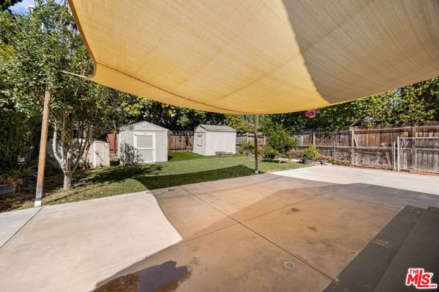 15217 Hartsook Street photo 34