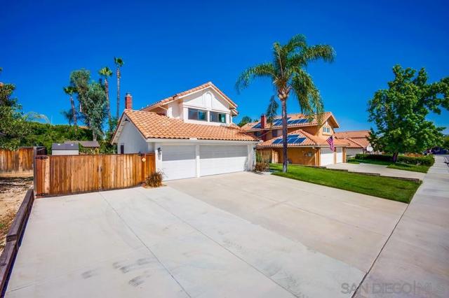 40037 Amberley Cir, Temecula CA: https://media.crmls.org/mediaz/b974063b-b930-43a4-b29a-1b825575fbdb.jpg