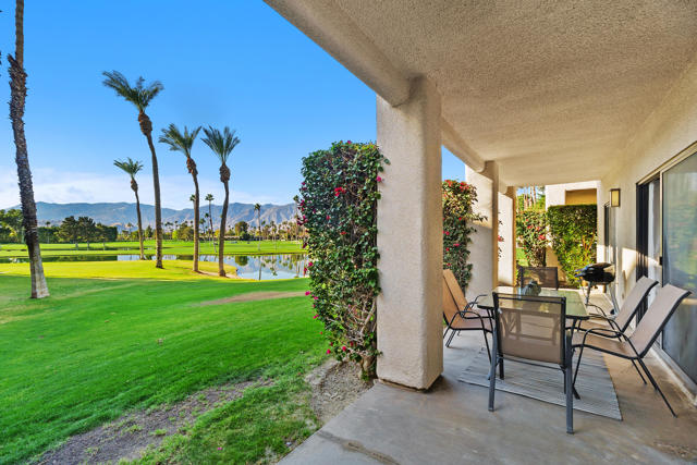 67837 N Portales Drive, Cathedral City CA: https://media.crmls.org/mediaz/b97456c3-041e-4376-bc3f-e53bf408f844.jpg
