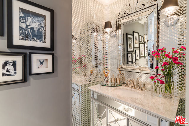 1455 Rising Glen, Los Angeles CA: https://media.crmls.org/mediaz/b97504a5-b86b-466c-9bd6-e11b2e00468c.jpg