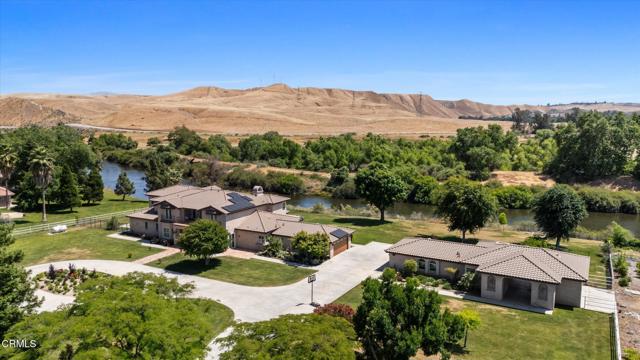 Detail Gallery Image 3 of 71 For 6301 Uplands of the Kern Dr, Bakersfield,  CA 93308 - 5 Beds | 4/1 Baths