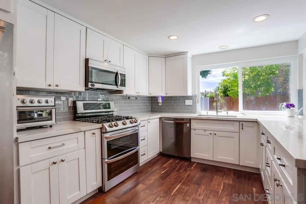 MLS #250025290SD img 17