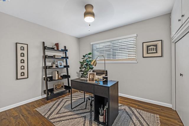 613 Joyce St, Livermore CA: https://media.crmls.org/mediaz/b9791251-1df6-4510-9489-1fb6e70811bc.jpg