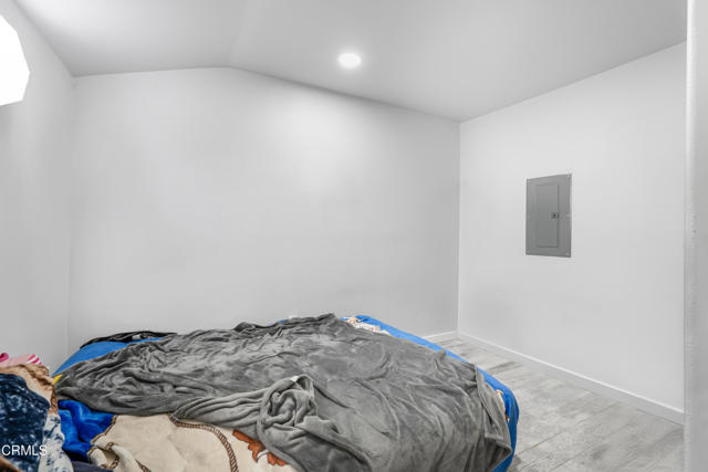 136 N Garfield Avenue, Oxnard CA: https://media.crmls.org/mediaz/b97a6008-bef9-43f1-82c7-05b400ab574a.jpg