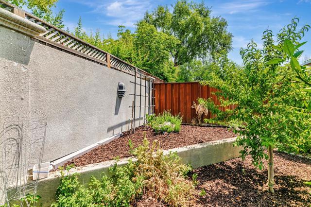 417 Belmont Way, San Jose CA: https://media.crmls.org/mediaz/b97aa34f-0d4d-4969-951f-4aef56ffc792.jpg