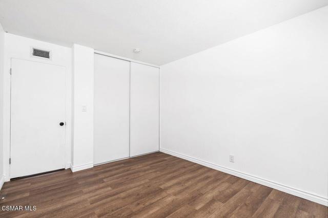 2142 Atwater Avenue, Simi Valley CA: https://media.crmls.org/mediaz/b97b53a8-d810-4691-a6fe-bee3e768d54c.jpg