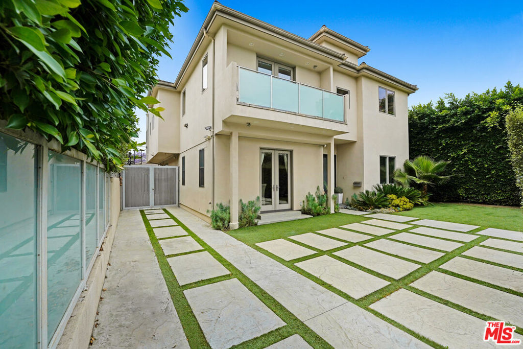 841 N Crescent Heights Boulevard — image 1