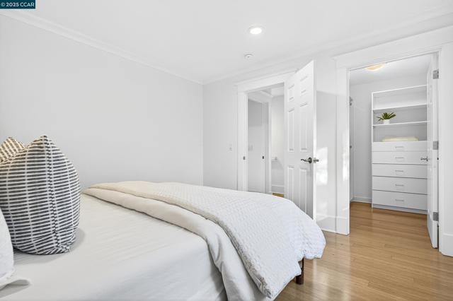 1206 Rimer Dr, Moraga CA: https://media.crmls.org/mediaz/b97b7ff1-ab46-43a5-b70a-5811058b8816.jpg