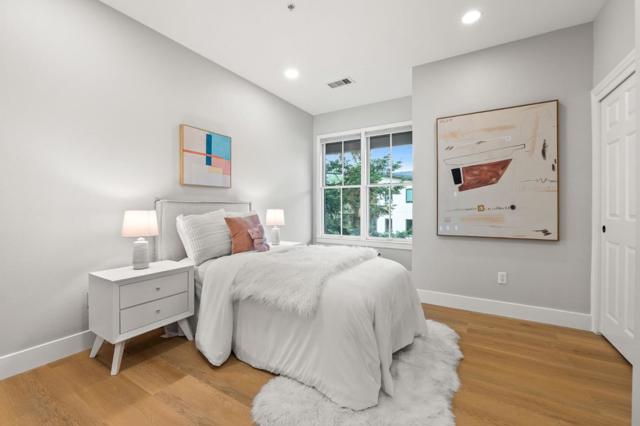 32 Loma Vista Lane, Belmont CA: https://media.crmls.org/mediaz/b97cb05d-5c96-466b-8204-c6206f87f1d4.jpg