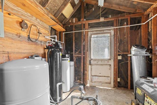12220 Rebel Wind Rd, Descanso CA: https://media.crmls.org/mediaz/b97d230a-eb95-40a6-9ee7-fd7565959fbf.jpg