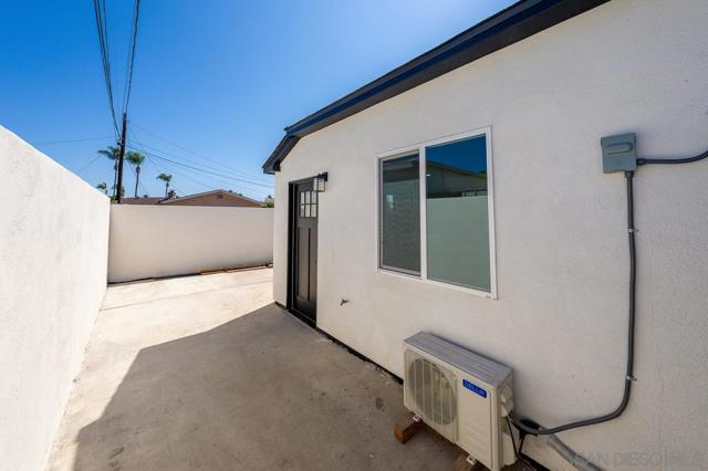 622 26 I Street, Chula Vista CA: https://media.crmls.org/mediaz/b97d2775-e824-4d8e-9884-8b9d3a3c2876.jpg
