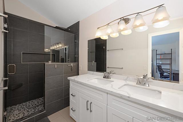2150 Rebecca Way, Lemon Grove CA: https://media.crmls.org/mediaz/b97d9ee7-b38d-4f66-a786-83c755546cad.jpg