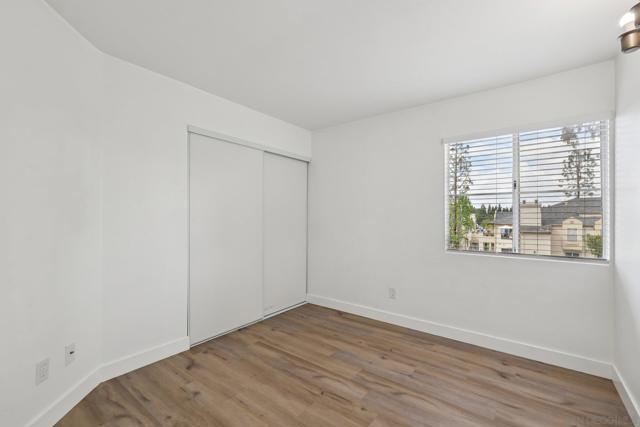 2077 Lakeridge Circle, Chula Vista CA: https://media.crmls.org/mediaz/b97ea767-78d5-44d3-83ab-38cb10ff1f0e.jpg