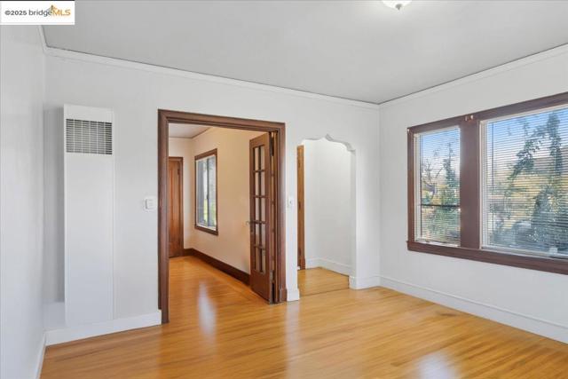 2717 Mabel St, Berkeley CA: https://media.crmls.org/mediaz/b97fde2a-c9e2-49d3-8ac7-1868a56dfbc4.jpg
