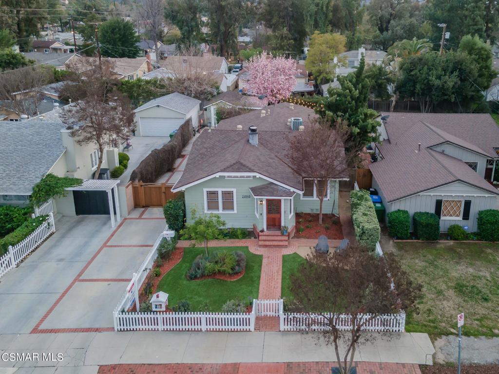 22030 Velicata Street, Woodland Hills, CA 91364