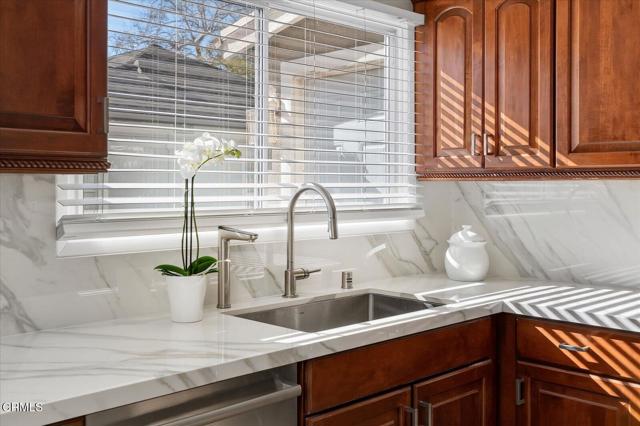 Detail Gallery Image 15 of 53 For 728 Cordova Ave, Glendale,  CA 91206 - 3 Beds | 3 Baths