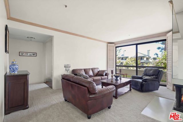 2102 Century Park Lane, Los Angeles CA: https://media.crmls.org/mediaz/b9807109-683c-48be-b48f-5970ba1005f6.jpg