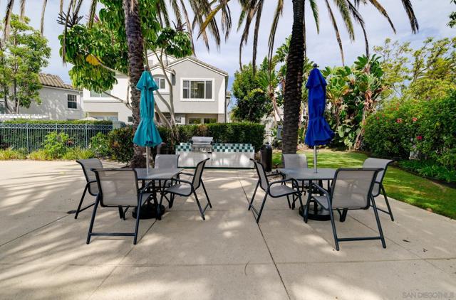 7561 Hazard Center Drive, San Diego CA: https://media.crmls.org/mediaz/b98091c7-649b-402b-9c16-c5e507db571e.jpg