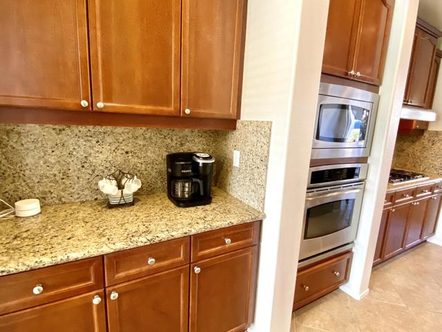 83282 Wagon Road, Indio CA: https://media.crmls.org/mediaz/b9852bd7-fb45-4173-90ee-cef9965588ff.jpg
