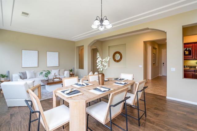 1052 Mountain Ash Ave, Chula Vista CA: https://media.crmls.org/mediaz/b987f333-a40c-4d14-b20a-b70d9094606e.jpg