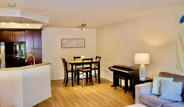 Image 5 of 20 For 12530 Carmel Creek Road 141