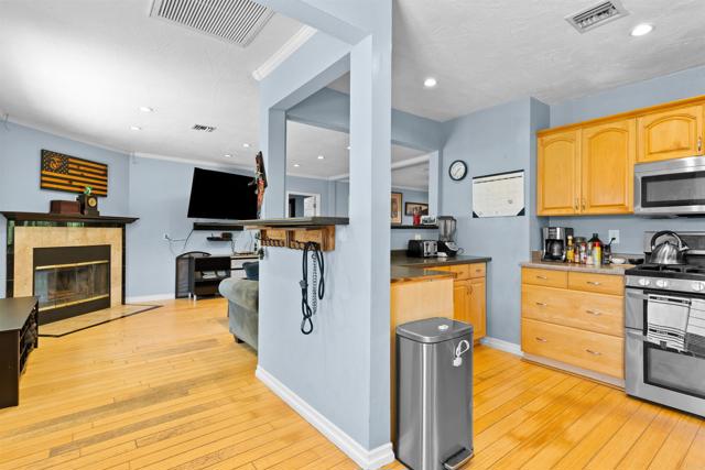 8626 Prospect Avenue, Santee CA: https://media.crmls.org/mediaz/b98843b5-84d3-45e7-a536-51ef7862a879.jpg