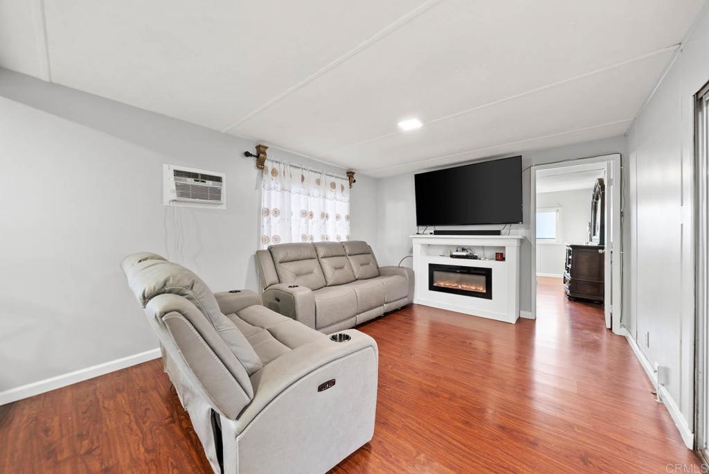 6460 Convoy #271 Court - photo 13