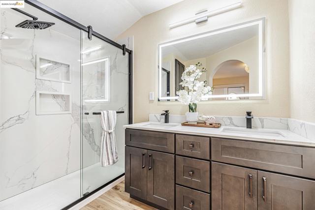 212 Matsqui Rd, Antioch CA: https://media.crmls.org/mediaz/b988c1cb-9135-4268-8875-012c9157d4c5.jpg