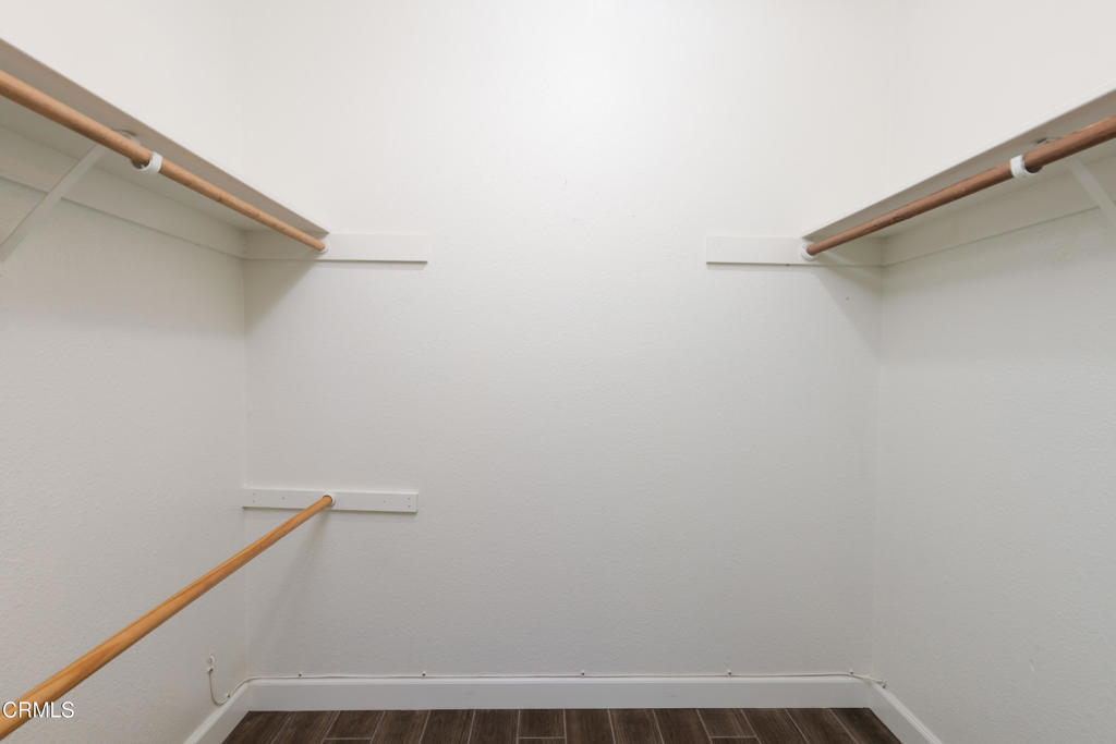 MLS #V1-33690 image #11