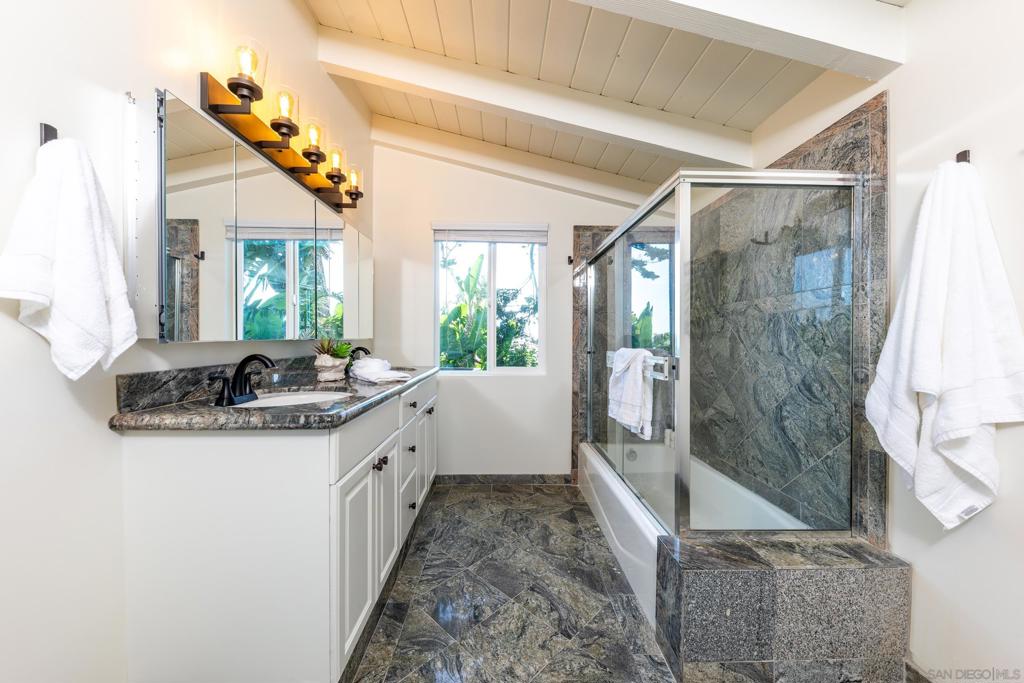 MLS #250041465SD image #33