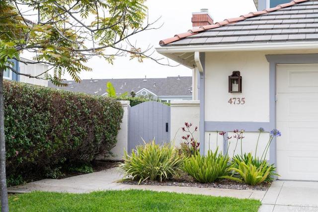 Detail Gallery Image 4 of 49 For 4735 Bryce Circle, Carlsbad,  CA 92008 - 3 Beds | 3 Baths