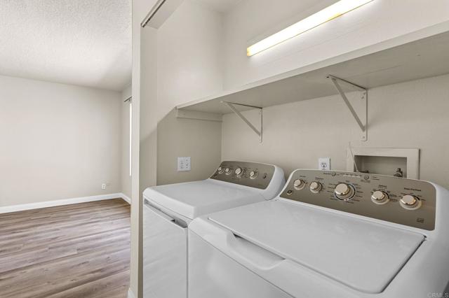 Detail Gallery Image 28 of 46 For 2308 Altisma Way #123,  Carlsbad,  CA 92009 - 2 Beds | 2 Baths