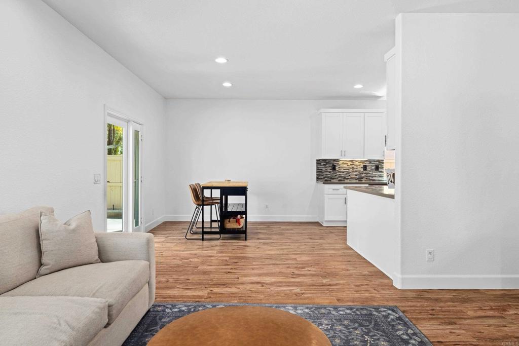 765 Avenida Abeja - photo 15
