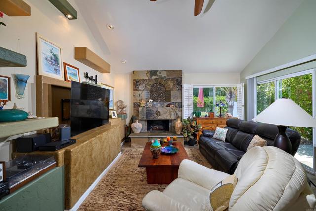 Detail Gallery Image 11 of 36 For 4547 Cordoba Way, Oceanside,  CA 92056 - 2 Beds | 2 Baths