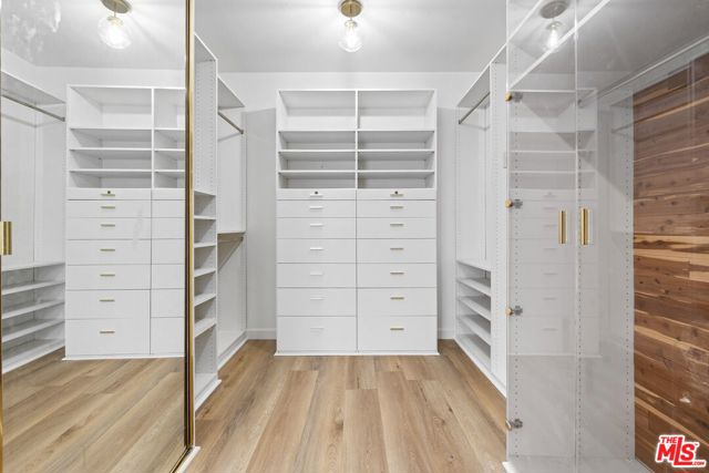 Primary walkin closet