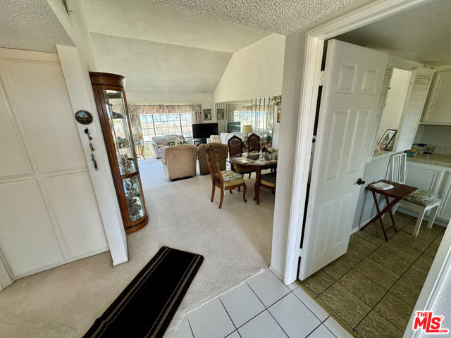 636 Island View Circle photo 4