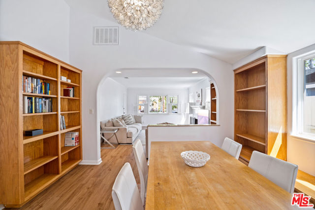 2205 ELM Avenue, Manhattan Beach, California 90266, 2 Bedrooms Bedrooms, ,2 BathroomsBathrooms,Residential,Sold,ELM,22148905