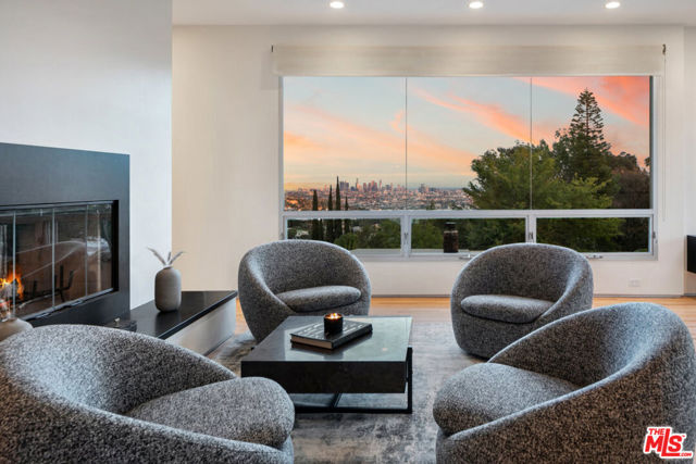 2742 Creston Drive, Los Angeles CA: https://media.crmls.org/mediaz/b98e2506-f899-4b25-88f3-6504c2498867.jpg