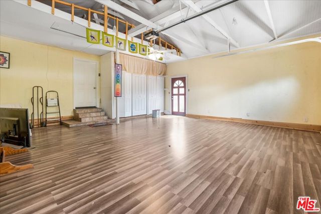 754 Fernando Street, Ojai CA: https://media.crmls.org/mediaz/b98f2413-ae76-4264-b547-d90dbdc57f9e.jpg