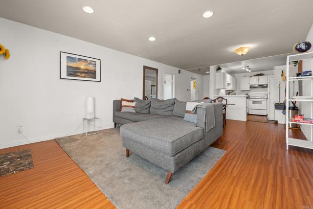 Detail Gallery Image 2 of 29 For 10400 Caminito Cuervo #260,  San Diego,  CA 92108 - 1 Beds | 1/1 Baths