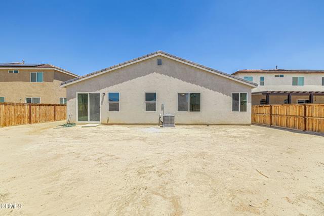 3016 Via Bella Rosa Avenue, Rosamond CA: https://media.crmls.org/mediaz/b98fe62a-dc50-411a-b6af-87c4a71de6cd.jpg