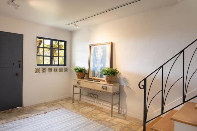 0 Carmelo 5 SE Ocean Avenue, Carmel CA: https://media.crmls.org/mediaz/b9919d54-9445-4ec5-b656-a3b3053a1290.jpg