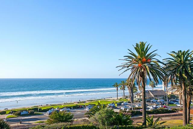 13563 Caminito Carmel, Del Mar CA: https://media.crmls.org/mediaz/b992f8f9-a7de-4c8f-818b-761523cf795d.jpg