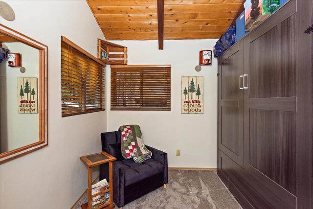 40123 Hillcrest Drive, Big Bear CA: https://media.crmls.org/mediaz/b993aefc-282a-4781-a546-ae7d9faadd27.jpg