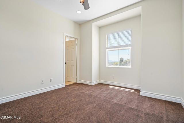 6077 Mandeville Place, Oak Park CA: https://media.crmls.org/mediaz/b993cdfe-19c2-478e-8f09-16b289538012.jpg