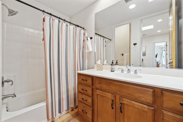 Image 34 of 39 For 52300 Eisenhower Drive