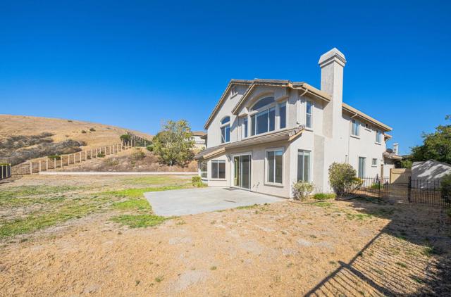 27606 Prestancia Circle, Salinas CA: https://media.crmls.org/mediaz/b9945f10-4872-4859-8986-3b111b5f4e3f.jpg