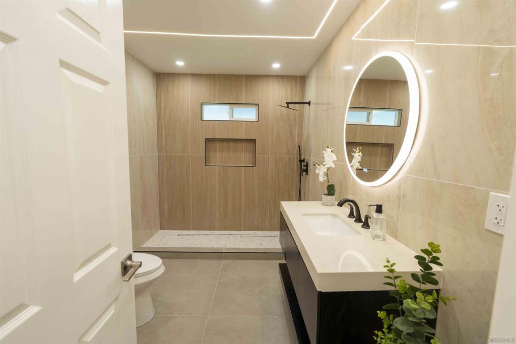 MLS #250039460SD image #49