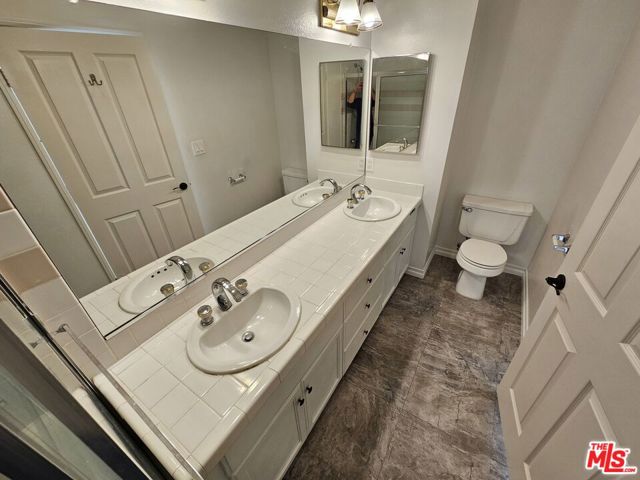 1957 N Bronson Avenue, Los Angeles CA: https://media.crmls.org/mediaz/b994e90e-bf67-47d3-a53a-ed7a7190d1dd.jpg